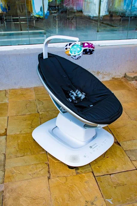 4moms mamaRoo 5 Multi-Motion Baby Swing